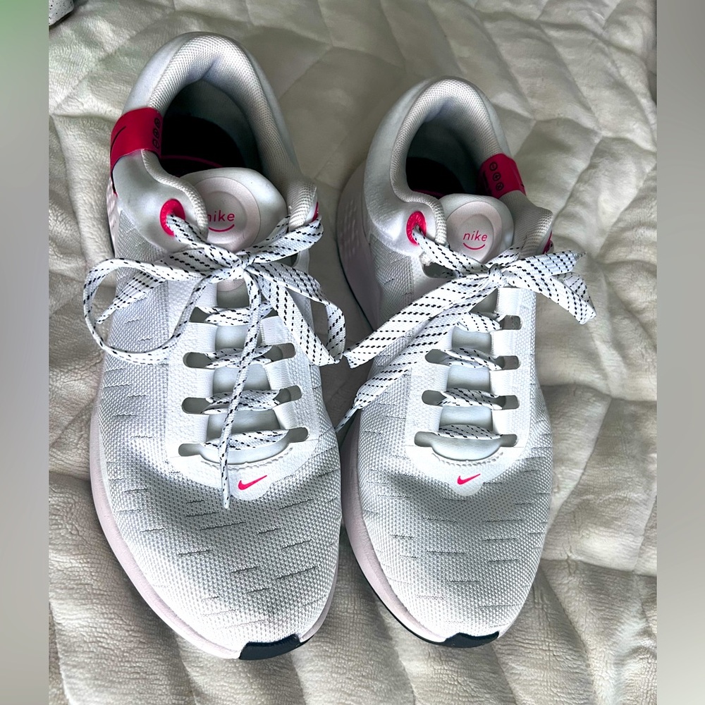 Nike Renew Women’s Running Shoe